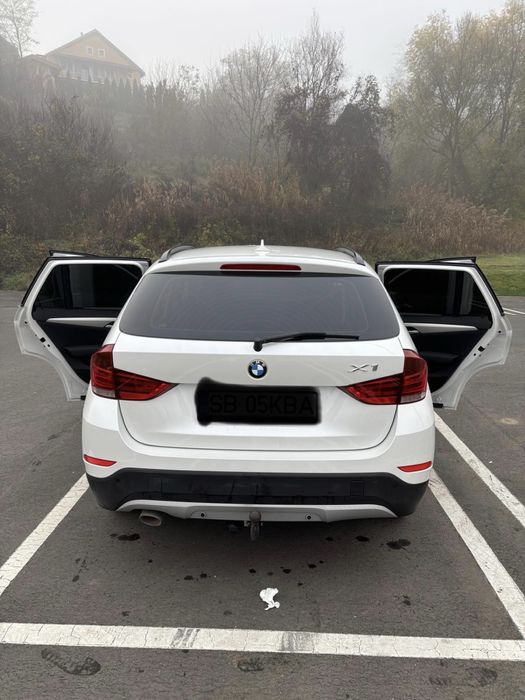 Vând BMW X1 xDrive 18d