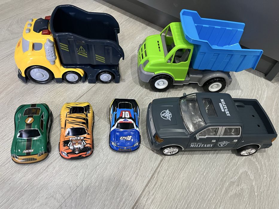 Машинки б/у  детские