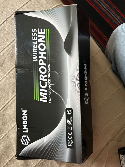 Аудио миксер с блутут и Микрофон безжичен!