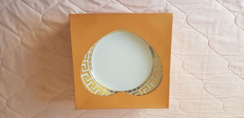 Порцеланов сервиз за десерт