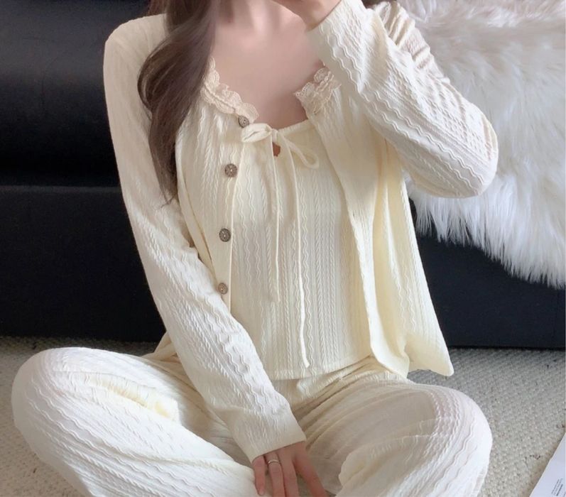 Все вещи по 1500тг