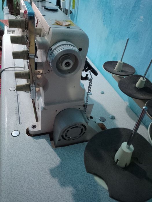 Rashma tikuv mashinasi sotiladi xolati yangi