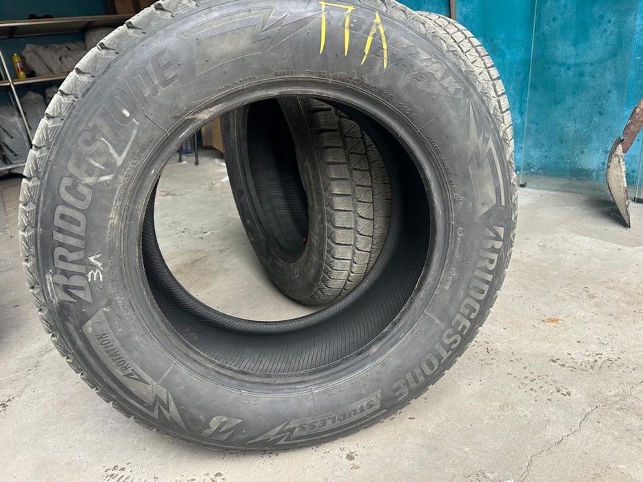Резина BRIDGESTONE Blizzak 265/60/R18