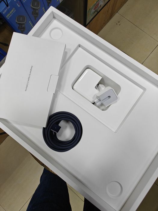 MacBook Air 13 M4 Чип 100% Акб 16/256гб Midnight