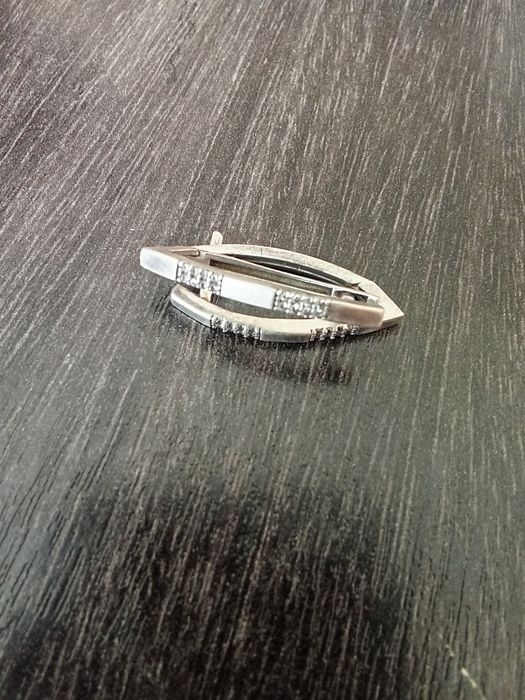 Продам серьги серебро