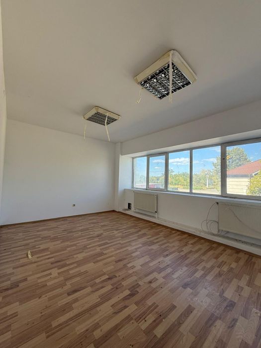 De inchiriat Hala industriala cu spatii de birouri Slobozia Abator