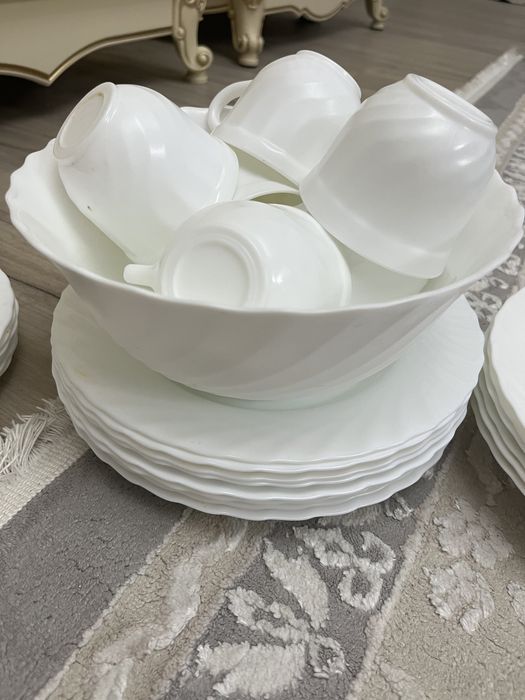 Продам сервиз от Люминар