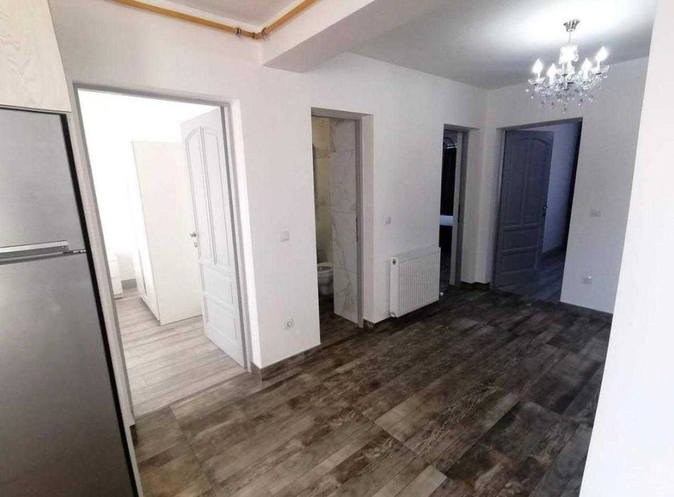 Дава се под наем Тристаен апартамент в Пловдив, Център - 100 кв.м за 450 € - Снимка #14