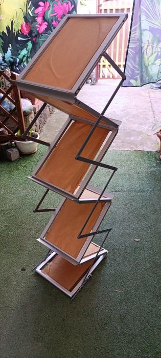Suport publicitar.,zig-zag. Schimb.