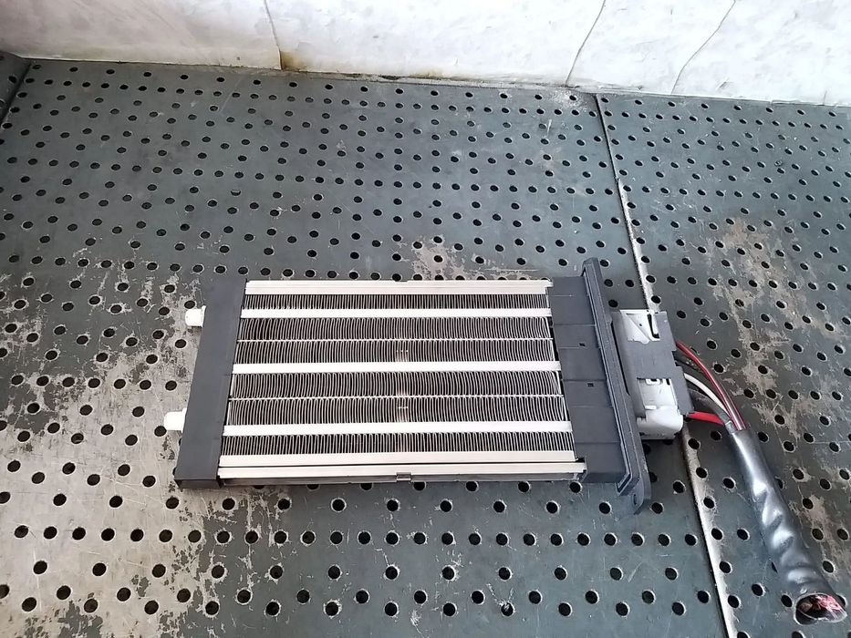 Rezistenta electrica bord hyundai i20 10b10e059