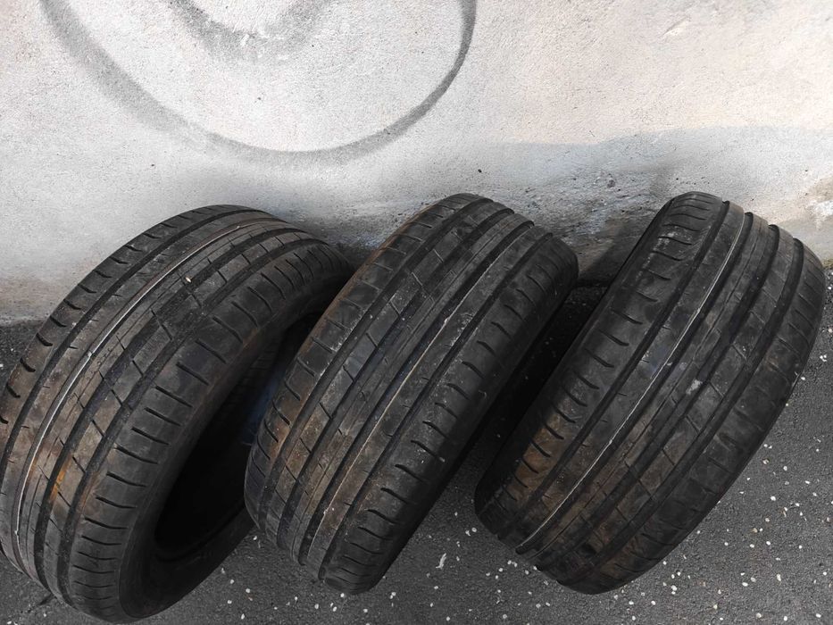 Гуми за кола 235/55R17