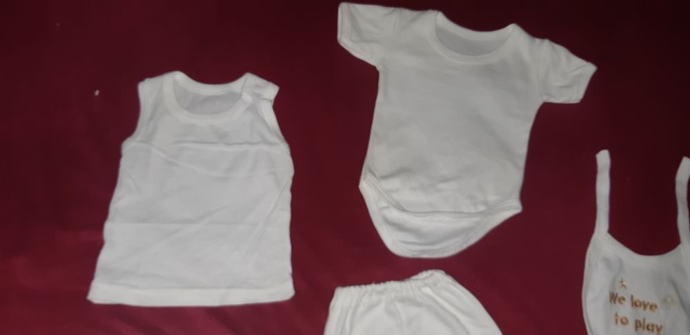 продаётся детский комплект одежды