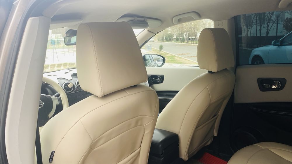 Машина Nissan Qashqai