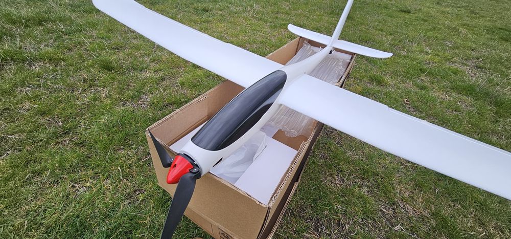 Planor Nou avion  aeromodel  motoplanor