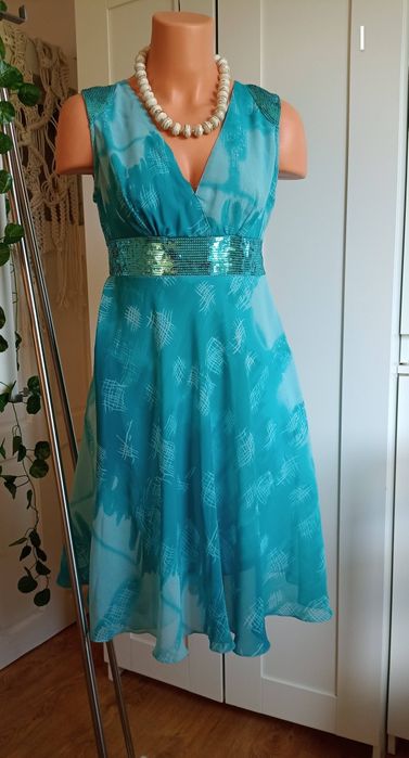 Rochie potrivită mărimilor 36-38 - Bonprix - reduceri la loturi!