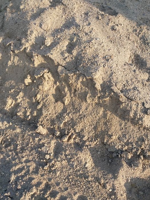 Песок в мешках. Щебень в мешках