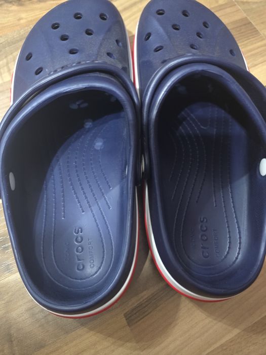 Papuci bărbați Crocs