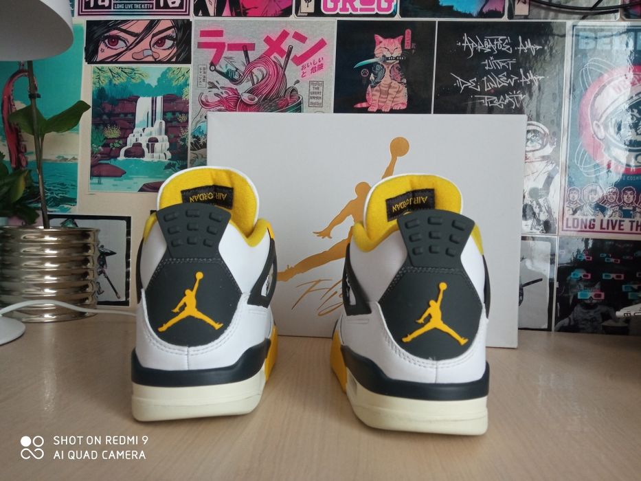 Jordan retro 4 vivid sulfur, 40,5 EU