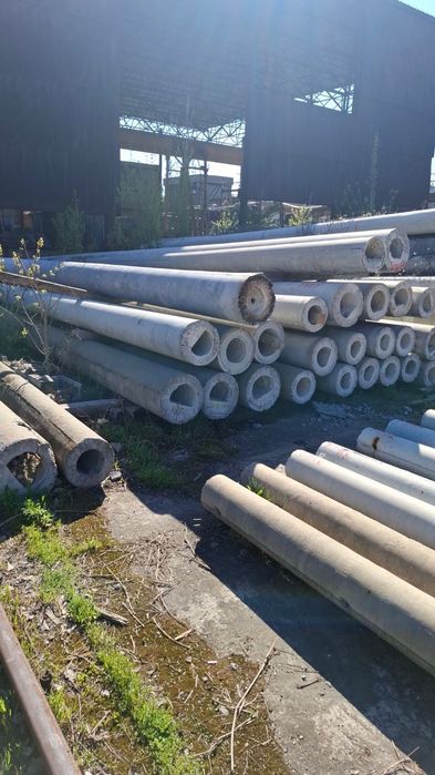 Бетонни стълбове