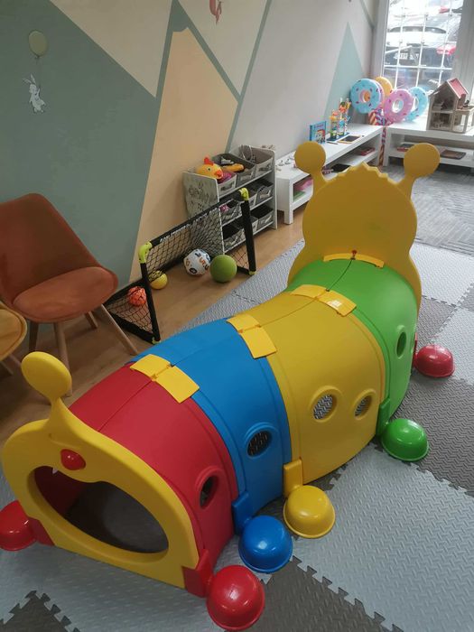 Цветен тунел Гъсеница