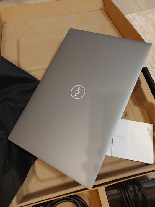 Dell Precision 5570, 4K Touch, i7 12800H, 32Gb, Ada 2000, 512Ssd