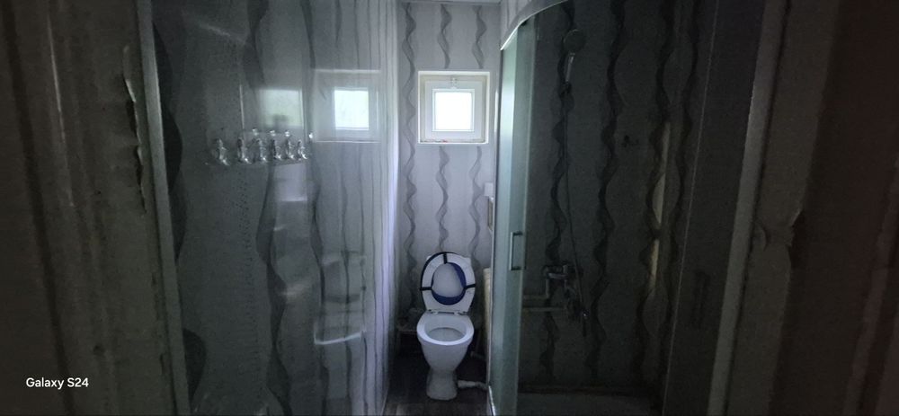 Аренда сергели спутник 2. Деревяшка дом 2/2/2 ремонт средней оилага бе