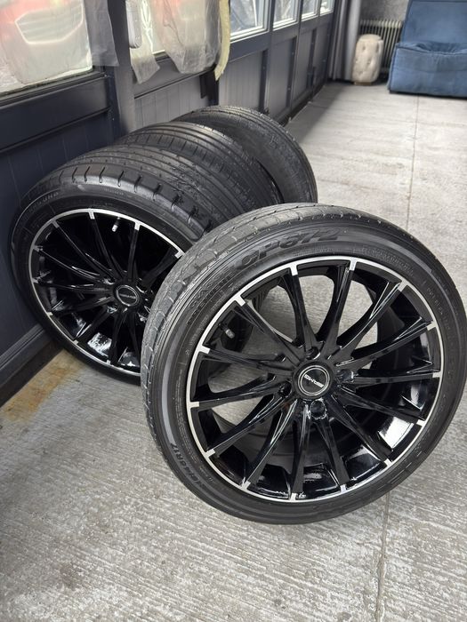 17 disaka balon sotiladii