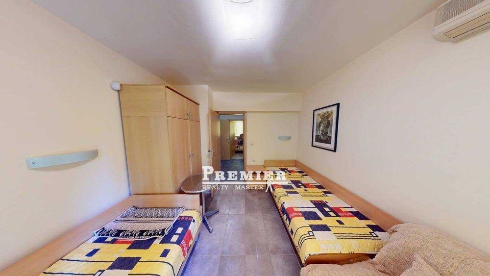 Продава се Къща в к.к. Слънчев бряг - 340 кв.м за 1343 €/кв.м - Снимка #15