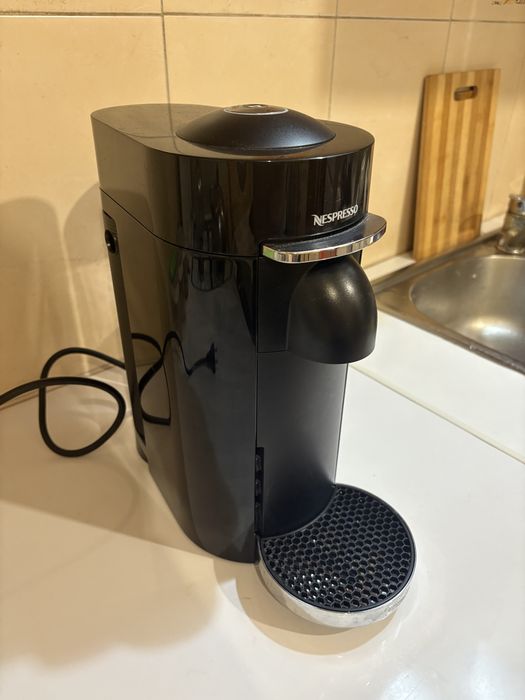 Кофемашина  капсульная Delonghi
