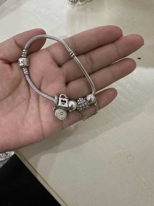 Продам браслет Pandora