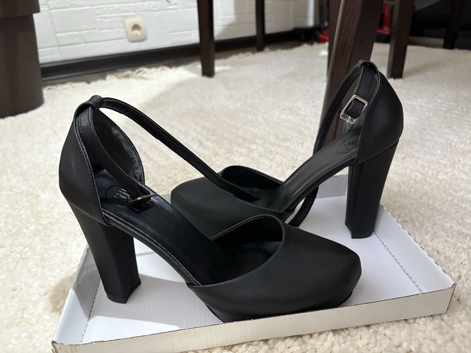 Сатенени дамски токчета