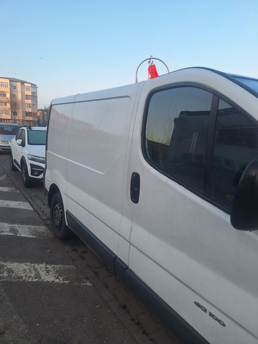 Opel vivaro renault trafic nissan primastar 1.9 dci