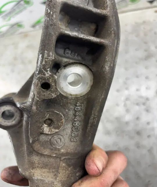 Tampon motor Alfa Romeo 145 2000 1.6 MT (120 hp)