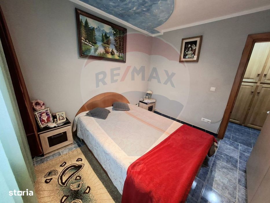 Apartament 3 camere, 50 mp, etaj 8/10, balcon, luminos, gata de mutare