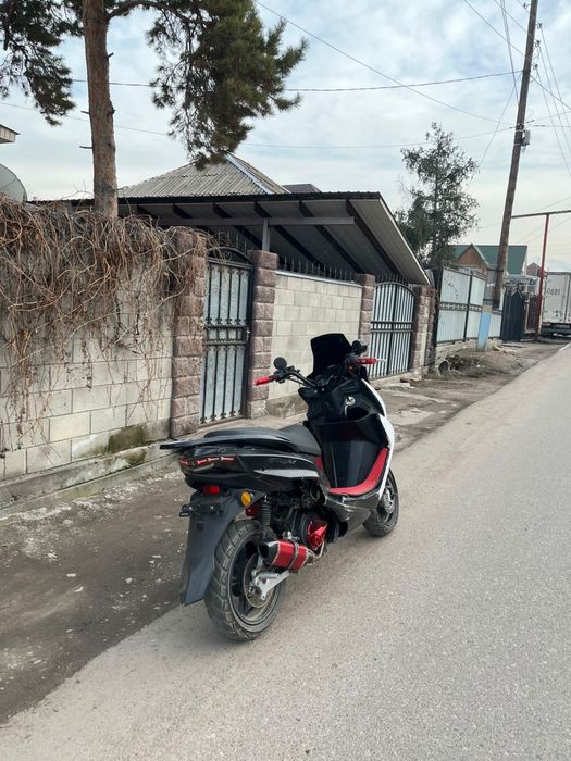 Продам скутер макси