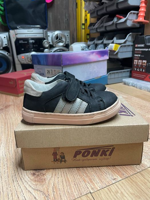 Продавам детски обувки Ponki номер 27