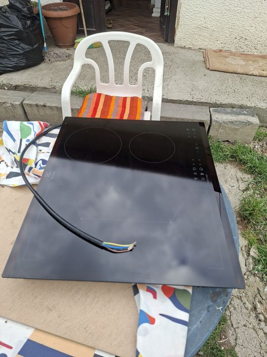 Plita cu inductie Electrolux