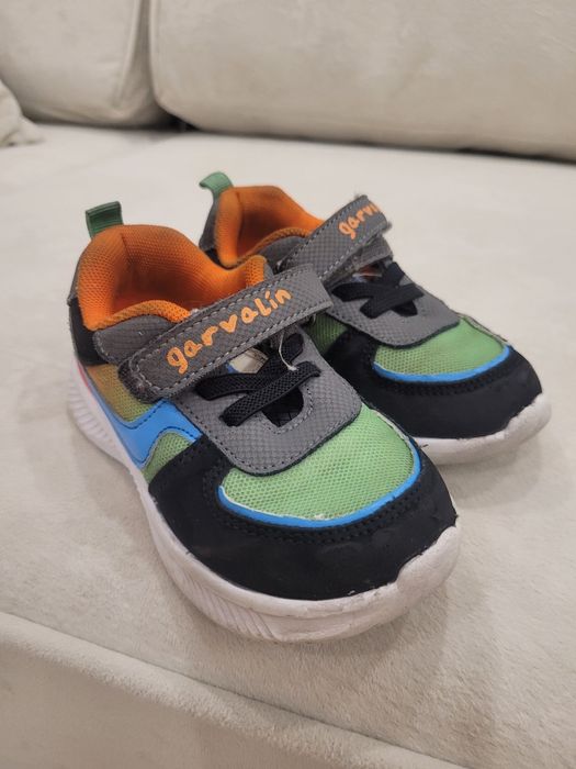 Кроссовки Гарвалин