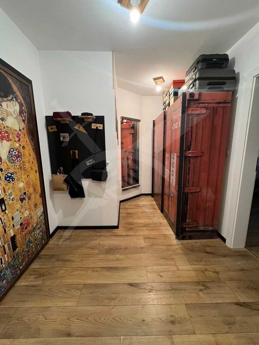 Продава се Тристаен апартамент в Варна, Възраждане 4 - 133 кв.м за 1627 €/кв.м - Снимка #11