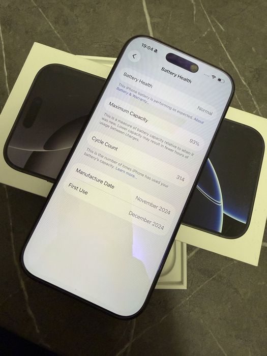 Iphone 16 pro, titanium black,ca nou