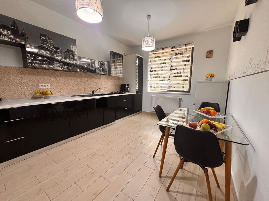 Dobroești-Fundeni |Vilă Lux |3 Cam băi Proprii |Complex Privat | 320mp