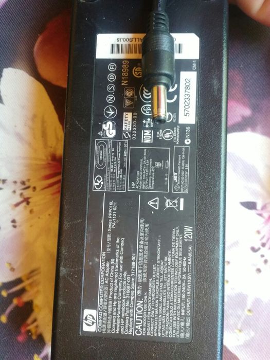 AC/DC adapter TOSHIBA ,ASUS si hp