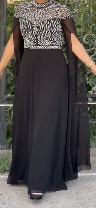 Платье вечернее