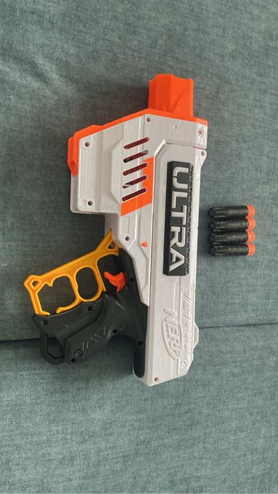 Детский механический пистолет nerf ultra