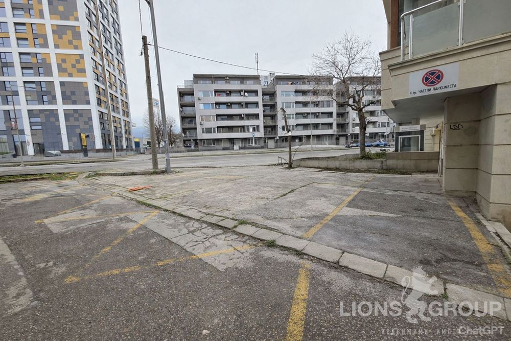 Гараж във Варна - Лятно кино Тракия, площ 15  кв.м цена 21 000 €