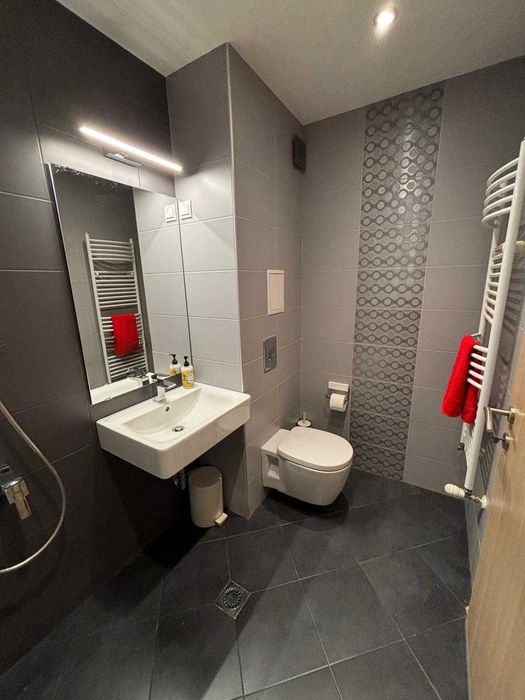 Дава се под наем Тристаен апартамент в София, Света Троица - 106 кв.м за 650 € - Снимка #13