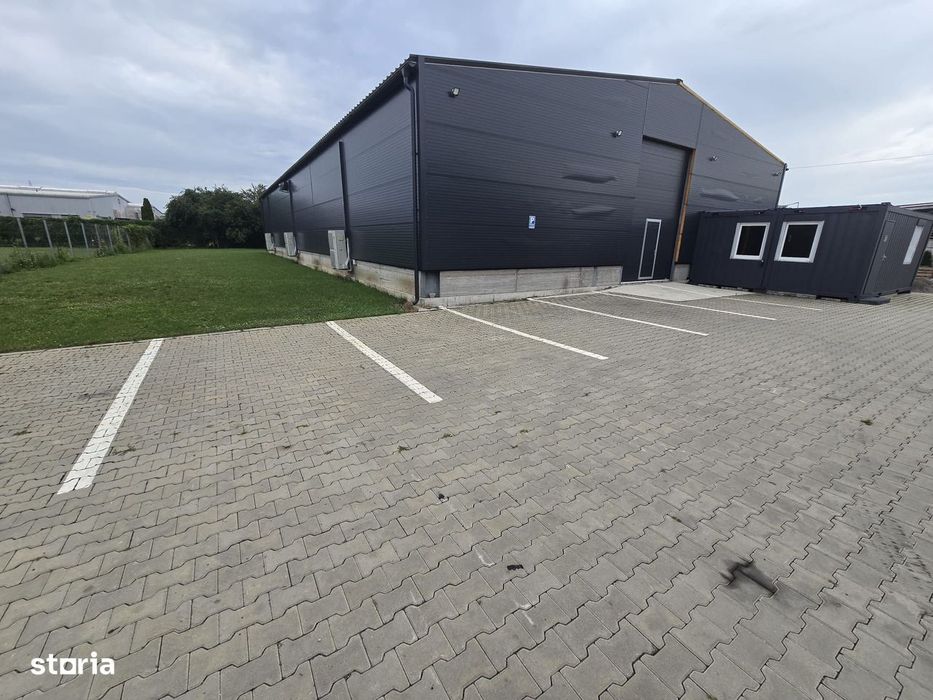 Spatiu Comercial 620 mp.parcare,birou,vestiar,baie
