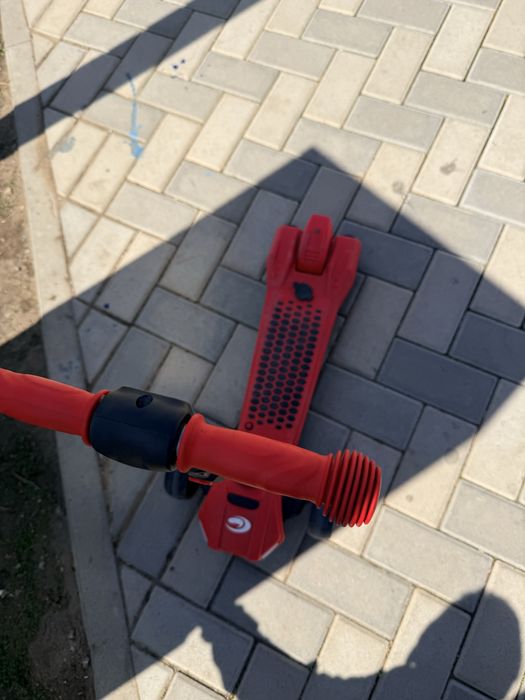 Продам самокат б/у
