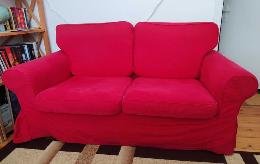Двуместен диван IKEA