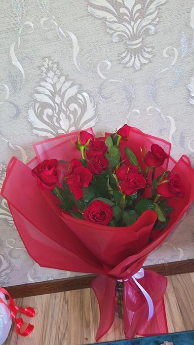 Гүл сатылады тездетеміз